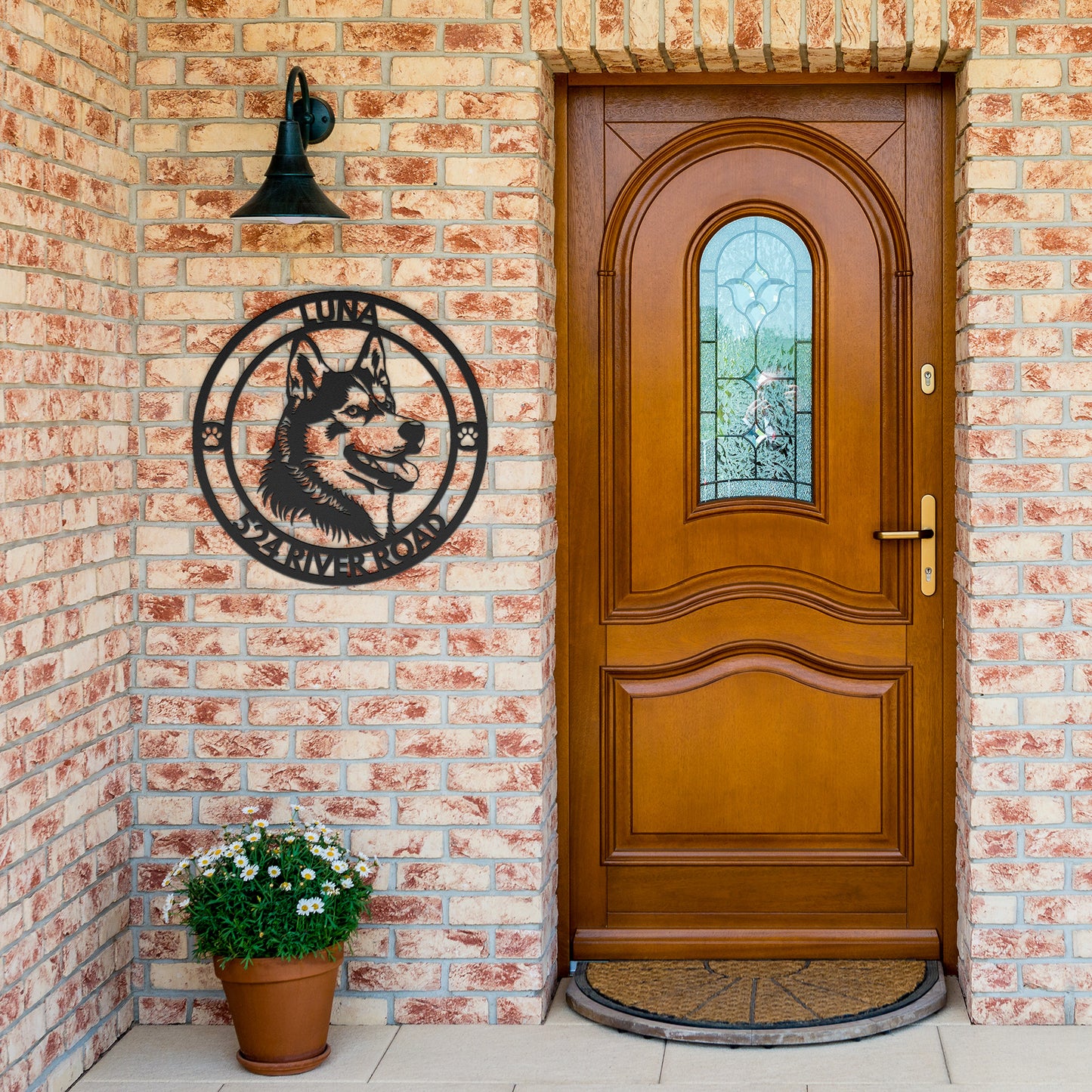 Cute Siberian Husky Dog Pet Portrait Metal Sign, Husky Silhouette Round Metal Sign, Custom Text Or Address, Pet Owner Gift, Dog Metal Wall Art